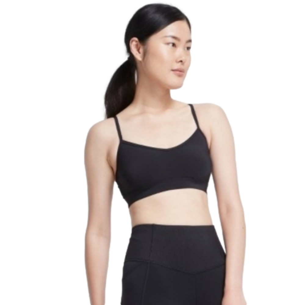 all In Motion Bra Pullover Low Impact Black